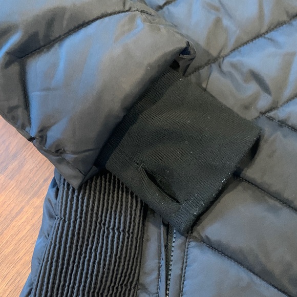 Chic Nautica Black Hooded Puffer Jacket - Picture 2 of 6